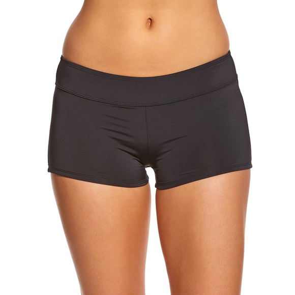 Skye So Soft Calla Short